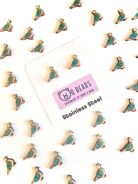 Pigeon Studs
